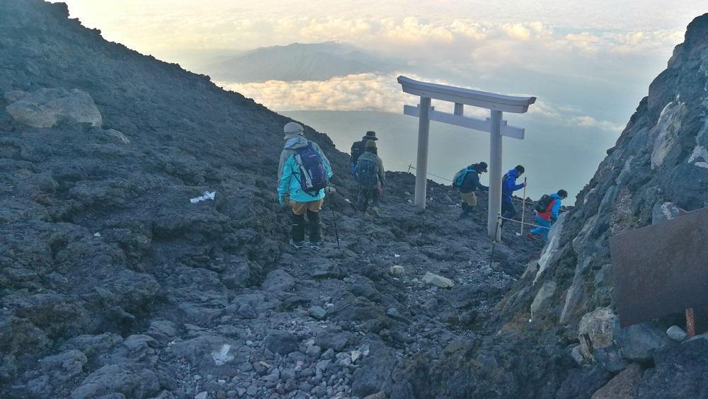 På toppen af Fuji-bjerget (2018)